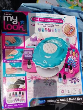 MY LOOK 5 AND 1 AMAZING SPA FEATURE ULTIMATE NAIL AND HAND SPA